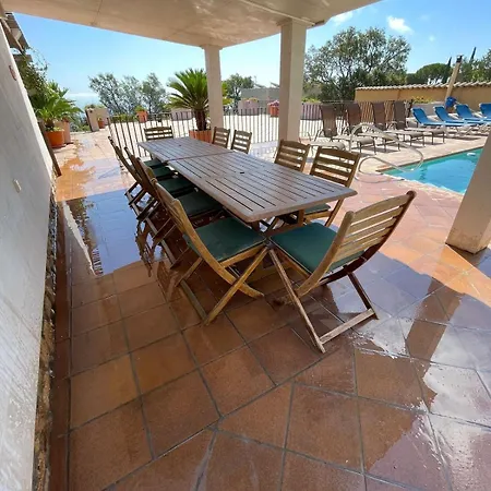 Seaview,spacious, Beautiful,highly Rated فيلة *