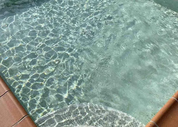 Seaview,spacious, Beautiful,highly Rated Villa