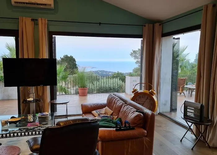 Villa Seaview,spacious, Beautiful,highly Rated