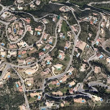 Seaview,spacious, Beautiful,highly Rated Villa