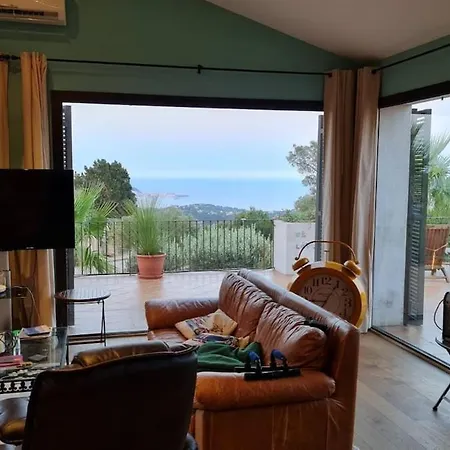 Villa Seaview,spacious, Beautiful,highly Rated